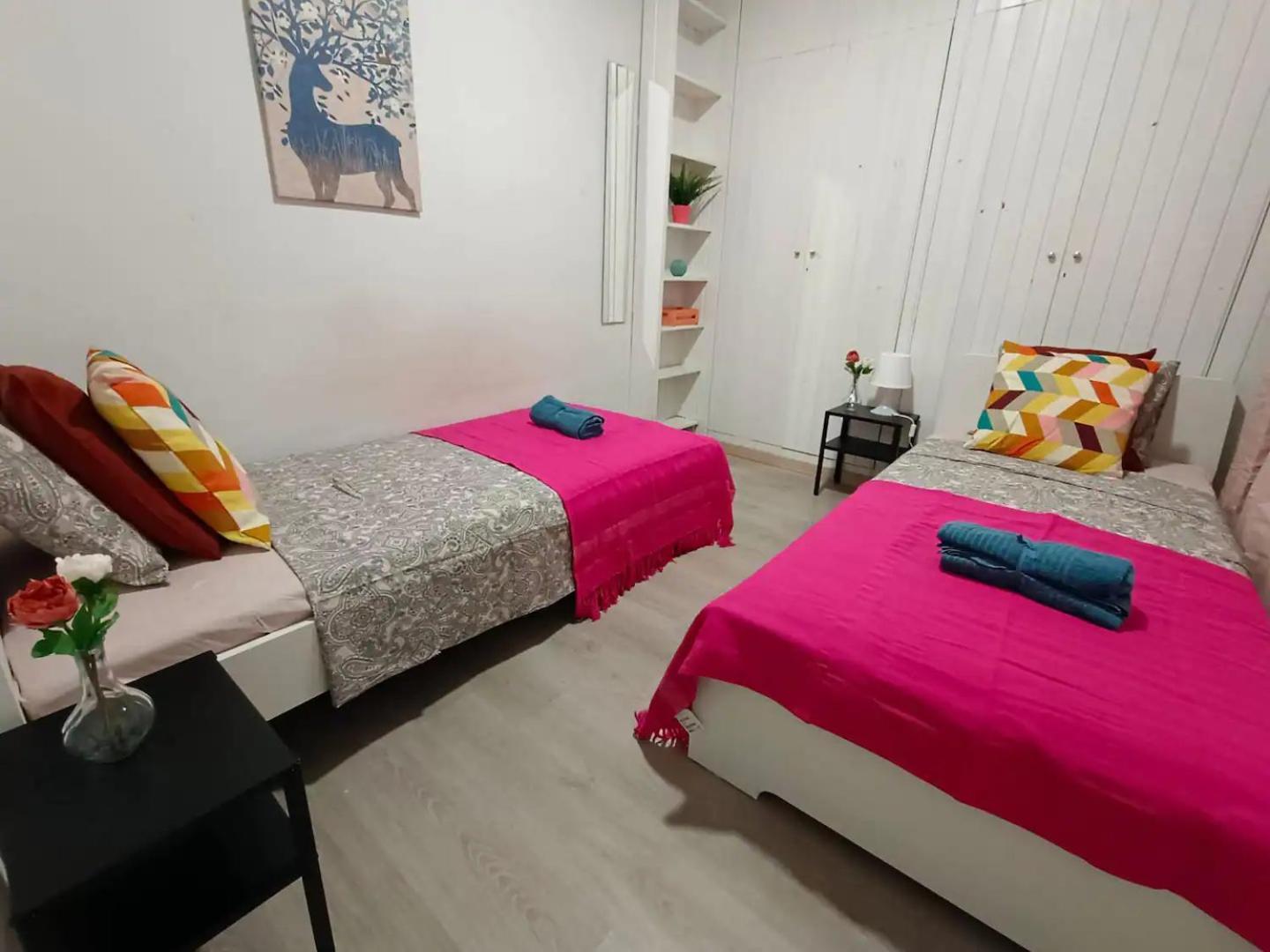 Eixample Private Rooms Barcelona Exterior photo